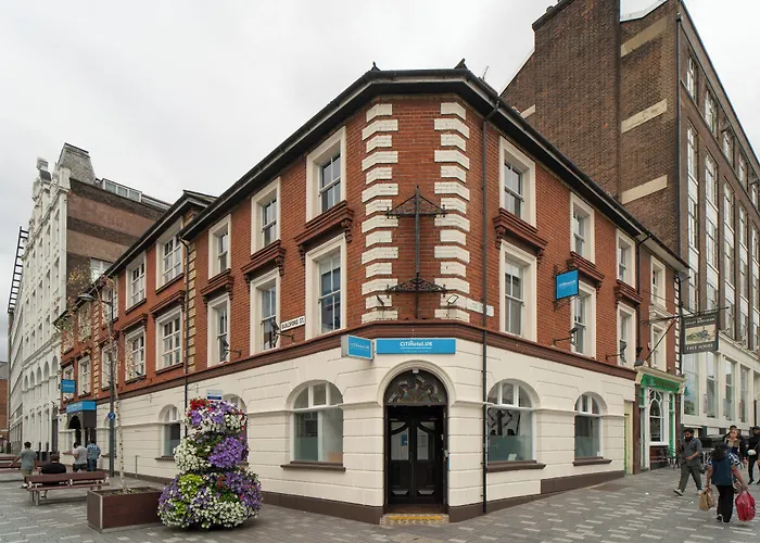 Citi Hotel London Luton By Belvilla